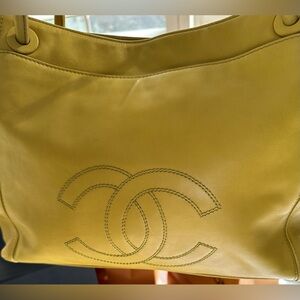 🥳Chanel Coco Mark Tote Bag in Deep Yellow.